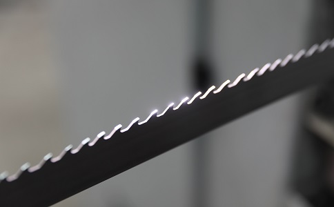 滁州双金属带锯条产生切削噪音的原因具体有哪些？